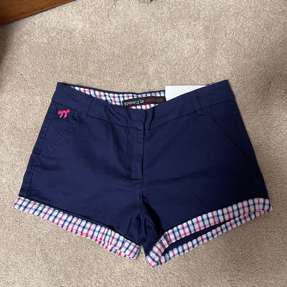 NEW Freestyle revolution Low rise waist shorts Navy Blue 7 4 6 cuffed seersucker